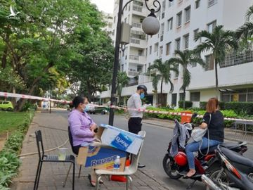 TP.HCM: Phong tỏa, cách ly toàn bộ chung cư cao cấp ở Phú Mỹ Hưng sau ca nhiễm Covid-19 số 66 - Ảnh 6.