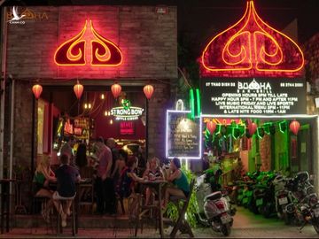 Thêm 3 ca nghi nhiễm cao liên quan bệnh nhân 91 tại quán bar ở Sài Gòn