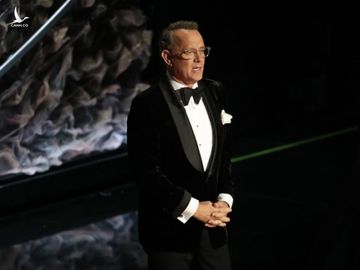 Tom Hanks va vo xet nghiem duong tinh voi virus corona tai Australia hinh anh 1 tom.jpg