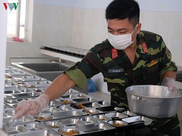 nhung phu nu tan tinh trong khu cach ly phong, chong covid-19 hinh 3