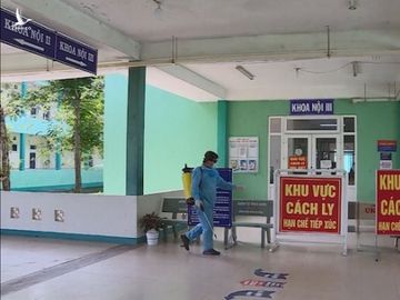 Bệnh nhân nhiễm Covid thứ 33 đã tham quan nhiều điểm du lịch đông người - Ảnh 1.