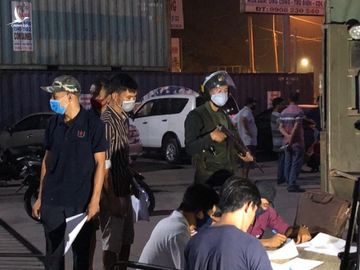 Giám đốc Công an Đồng Nai xuyên đêm vây bắt đoàn xe vua chạy ầm ầm trên Quốc lộ - Ảnh 1. Giám đốc Công an Đồng Nai xuyên đêm vây bắt đoàn xe vua chạy ầm ầm trên Quốc lộ - Ảnh 1.