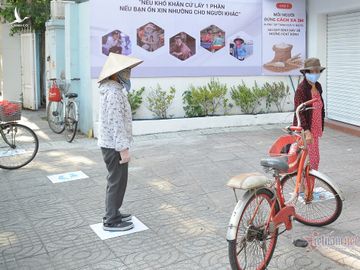 'ATM gạo' miễn phí dành cho người nghèo thời cách ly toàn xã hội
