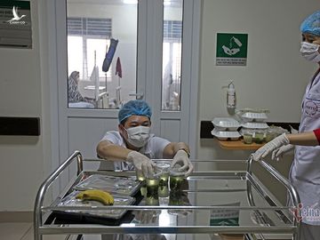 Bệnh nhân 109: 'Những cơn đau nửa đầu dồn dập, tôi ngửi đâu cũng thấy mùi ẩm mốc'