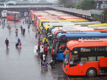 mo ben xe sau 0 gio o ha noi: xe chay ngay-dem khong duoc trai tuyen hinh 1