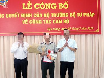 Đường quan lộ thăng tiến của cục trưởng lộ clip “nóng” với nữ sinh - Ảnh 2.