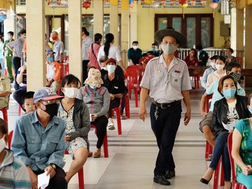 Cảm ơn chia sẻ của người dân Việt Nam dành cho người nghèo chúng tôi - Ảnh 6.