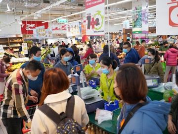 Thấy gì từ “ổ dịch” COVID-19 BV Bạch Mai đến cách ly toàn xã hội 15 ngày? - Hình 4 Thay gi tu “o dich” COVID-19 BV Bach Mai den cach ly toan xa hoi 15 ngay?-Hinh-4