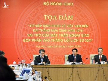 Bộ Ngoại giao tọa đàm về thắng lợi lịch sử 30-4