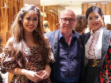 Mẹ con Thủy Tiên - Thảo Tiên gặp gỡ nhà thiết kế Domenico Dolce (chủ thương hiệu Dolce & Gabbana) Milan Fashion Week tháng 9/2019. Năm nay, mẹ bận nên chỉ có cô dự các tuần thời trang ở châu Âu. Ảnh: Alec. 