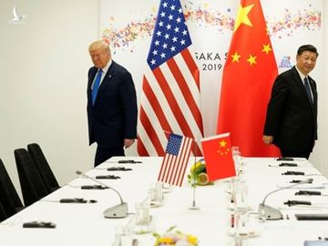 Tổng thống Donald Trump (trái) và Chủ tịch Tập Cận Bình tại hội nghị G20 ở Osaka, Nhật Bản, tháng 6/2019. Ảnh: Reuters.