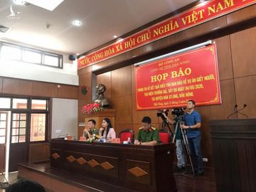 Họp báo vụ giết người, đốt xe: Vì tiền bồi thường bảo hiểm 18 tỉ - Ảnh 1.