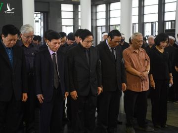 lanh dao dang, nha nuoc vieng va tien biet ong nguyen dinh huong hinh 12