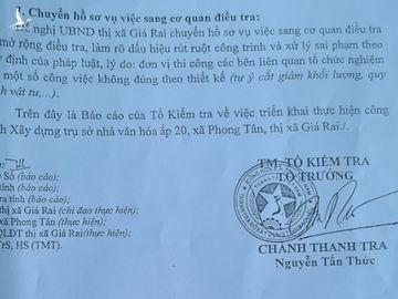 Thanh tra Sở Xây dựng Bạc Liêu phát hiện nhà thầu rút ruột công trình nên đề nghi công an điều tra, làm rõ /// Ảnh: TRẦN THANH PHONG