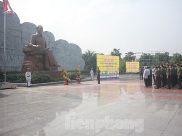 Đại tướng Tô Lâm: Học Bác, siết chặt kỷ cương, phòng ngừa suy thoái trong công an - ảnh 8