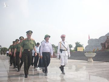 Đại tướng Tô Lâm: Học Bác, siết chặt kỷ cương, phòng ngừa suy thoái trong công an - ảnh 2