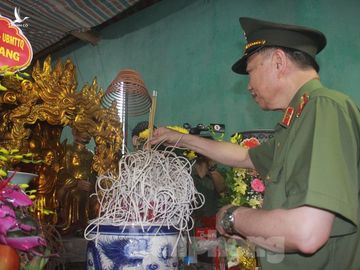 Đại tướng Tô Lâm: Học Bác, siết chặt kỷ cương, phòng ngừa suy thoái trong công an - ảnh 1