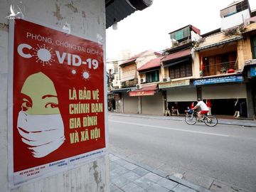 Chuyên gia: Chống COVID-19, Việt Nam là hình mẫu 'cường quốc' - 2