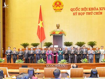 21 thành viên của Hội đồng bầu cử quốc gia có 6 ủy viên Bộ Chính trị