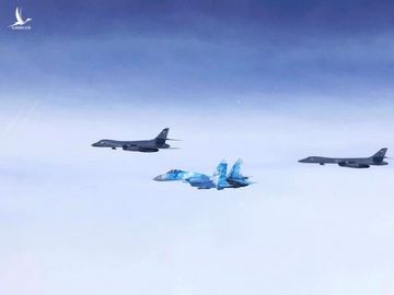 Mỹ điều máy bay ném bom B-1 thị uy Trung Quốc, Nga - Ảnh 2.