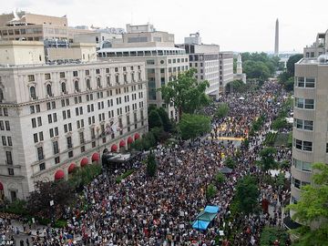 anh: hang van nguoi bieu tinh vay kin cac con duong thu do washington hinh 7