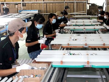 Bốn tháng không thu được 1 đồng, không còn sức chờ hưởng hỗ trợ