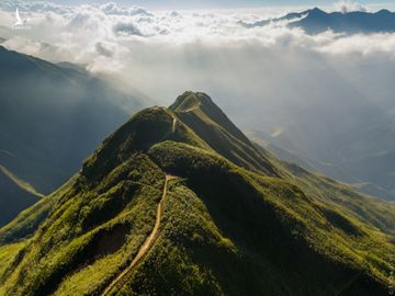 Viet Nam nhin tu tren cao anh 1