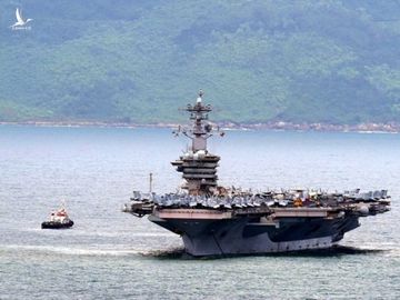 Tàu sân bay USS Theodore Roosevelt trong chuyến thăm Đà Nẵng hồi tháng 3 /// Độc Lập