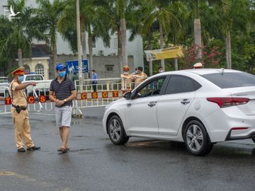 Chot chan cua ngo ra vao TP Da Nang anh 4