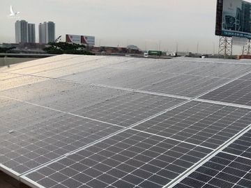 Một góc hệ thống điện mặt trời áp mái tại Cảng Đồng Nai. Ảnh: Nami Solar