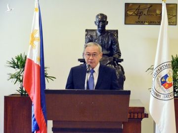 Ngoại trưởng Philippines Teodoro Locsin Jr /// Bộ Ngoại giao Philippines