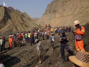 Sạt lở mỏ ngọc bích ở Myanmar: 113 người chết, 200 người bị chôn vùi - Ảnh 1.