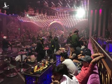 Quán bar, vũ trường, karaoke phải đóng cửa tạm nghỉ /// Ảnh: Gia Khánh