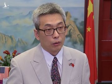 Tổng lãnh sự Trung Quốc tại thành phố Houston Thái Vĩ trả lời phỏng vấn hôm 22/7. Ảnh: ABC.