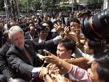 Thiếu tướng An ninh kể chuyện hậu trường bảo vệ Tổng thống Bill Clinton thăm VN - 2