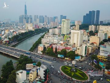 'Nắng tỏa không đều', đầu tàu TP.HCM cần cơ chế để phát triển