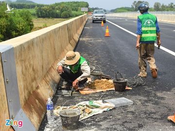 Cao toc Da Nang - Quang Ngai anh 2