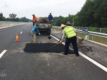 Nhiều sai phạm khiến cao tốc Đà Nẵng Quảng Ngãi vá chằng, vá đụp