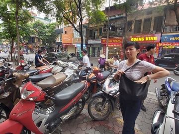 Có tiền tỷ không ôm vàng: Người than mất nửa tỷ, kẻ xót xa mất lãi mỗi ngày