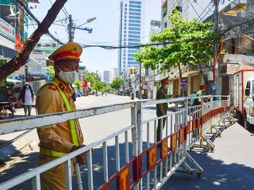 Lực lượng Công an TP.Đà Nẵng những ngày qua đã căng mình chống dịch Covid-19 /// HUY ĐẠT