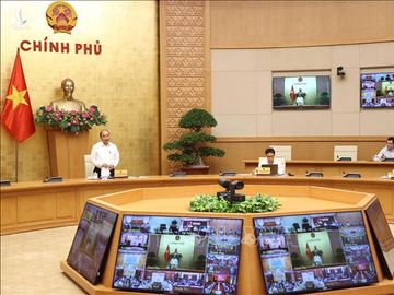 Khoảng một năm nữa Việt Nam mới tiếp cận nguồn vắc xin Covid-19