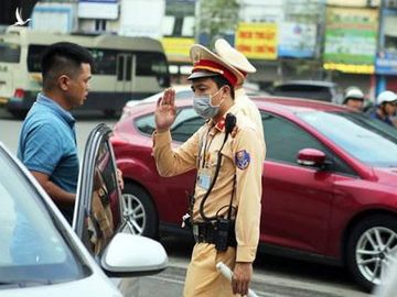 Bộ Công an đề xuất rút thời hạn bằng lái xe xuống còn 5 năm: 'Để quản lý tốt hơn sức khỏe của tài xế'