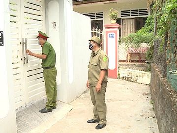 TT-Huế cử 40 bác sĩ, điều dưỡng viên chi viện cho Đà Nẵng phòng, chống COVID-19 - ảnh 1