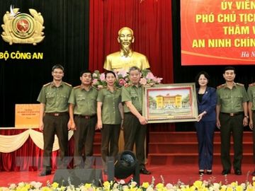 'An ninh chinh tri noi bo la nhiem vu dac biet quan trong' hinh anh 1