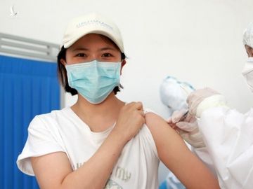 vaccine ngua Covid-19 anh 2