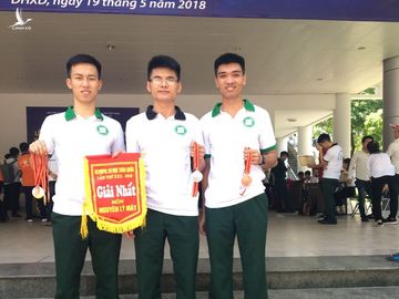 Thủ khoa trường Quân sự từng xấu hổ vì bị đàm tiếu thi đâu trượt đấy - 2 Thủ khoa trường Quân sự từng xấu hổ vì bị đàm tiếu thi đâu trượt đấy - 2