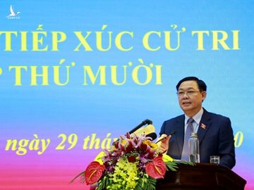 Cử tri kêu mắc kẹt 2,7 tỷ đồng, Bí thư Hà Nội gọi điện giải quyết ngay