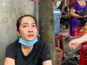 Phá sòng bạc quý bà đầy tiền án tiền sự ở vùng ven Sài Gòn