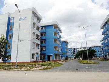 Xót xa chục ngàn căn hộ tái định cư bỏ không lãng phí ở Sài Gòn - Ảnh 2. Xót xa chục ngàn căn hộ tái định cư bỏ không lãng phí ở Sài Gòn - Ảnh 2.