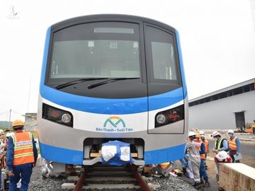 Tàu metro 1 lăn bánh ở depot, tháng 4-2021 sẽ chạy thử từ ngã tư Bình Thái về Long Bình - Ảnh 4.